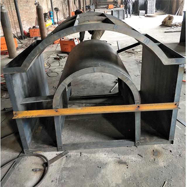 1591105967453684.jpg 流水槽模具